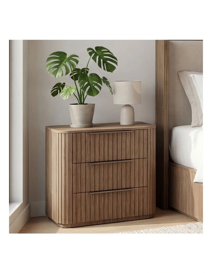 Bedroom Suite 4 Pieces in Oak image 6