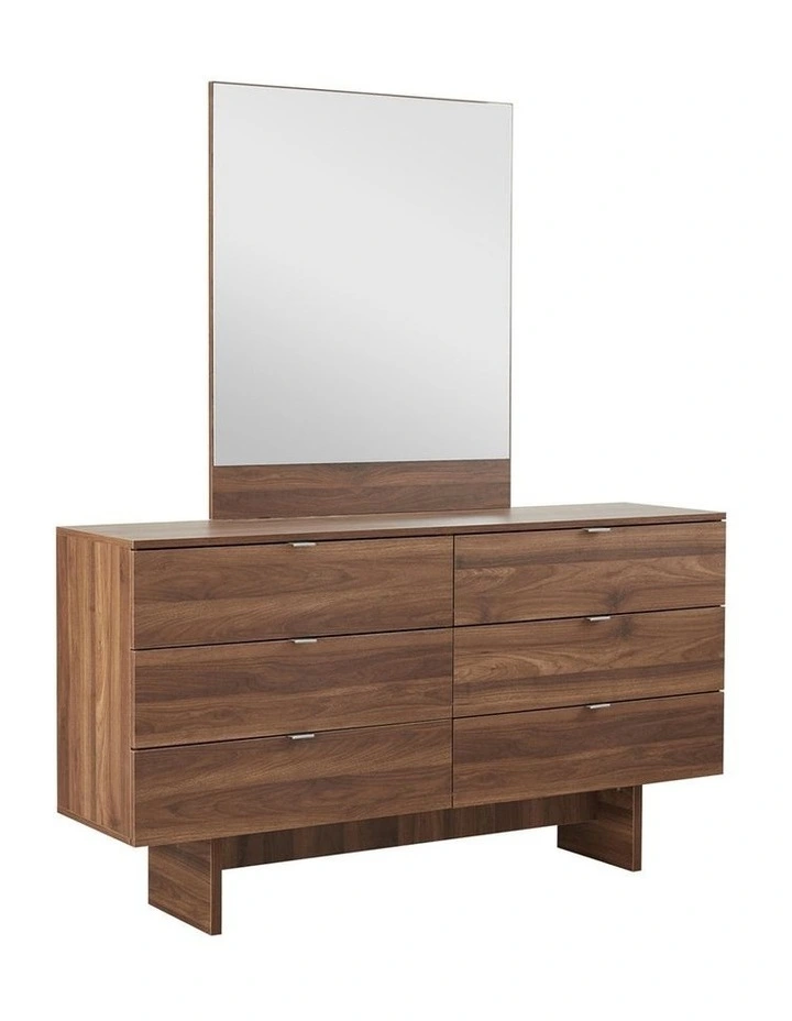 Queen Bedroom Suite With Dresser 4 Pieces in Brown image 7