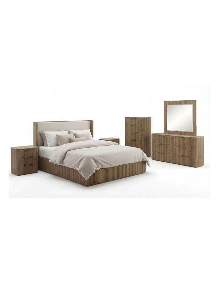 Bedroom Suite Set Of 5 Pieces in Oak image 1
