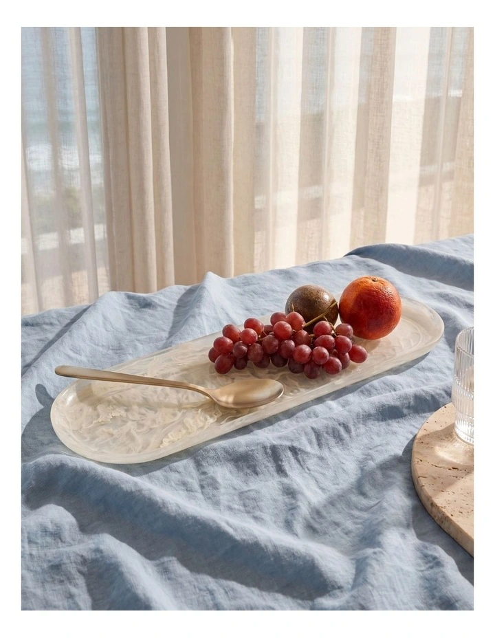 Cadence & Co. Chianti Resin Oval Serving Platter 50x15cm in Vanilla image 1