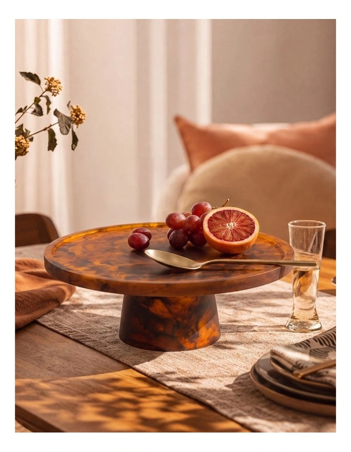 Cadence & Co. Chianti Resin Cake Stand 28x28x11cm in Amber image 1