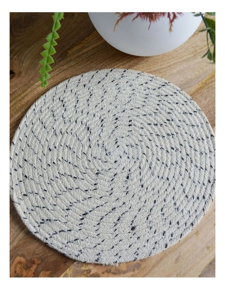 Fab Habitat Dove Set Of 4 Braided Jute Round Placemat in Ivory image 2