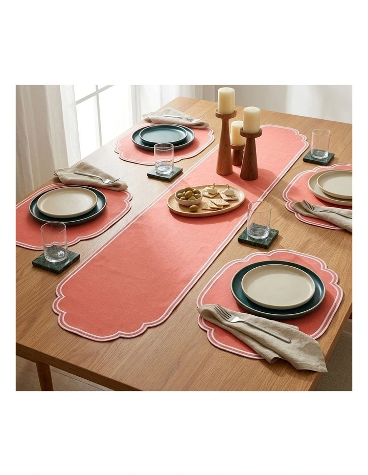 Gelato Scalloped Placemat Set of 4 33x48cm Mellow Rose image 4