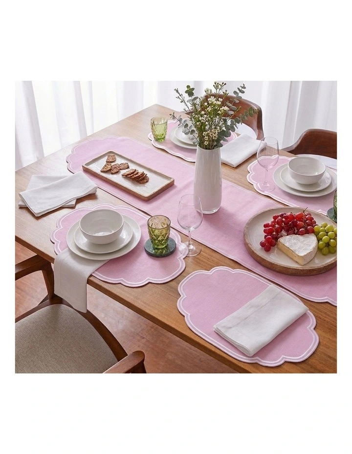 Gelato Scalloped Placemat Set of 4 33x48cm Pastel Lilac image 4