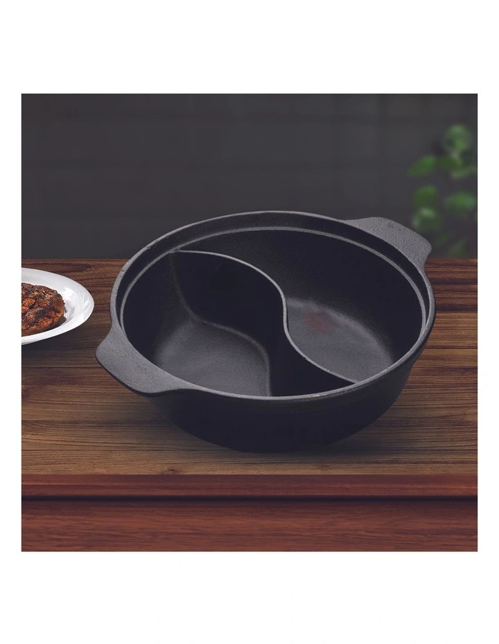 SOGA Cast Iron Two-Flavour Divided Shabu Shabu Pot 32cm image 3