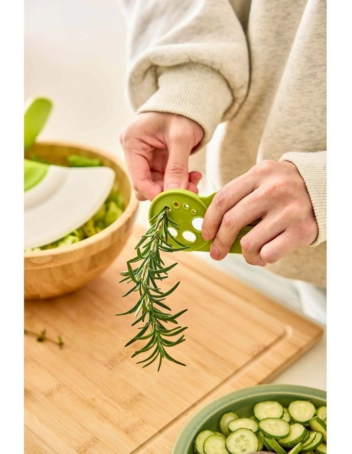 Prepara Herb Shears Herbs and Greens Tool image 5