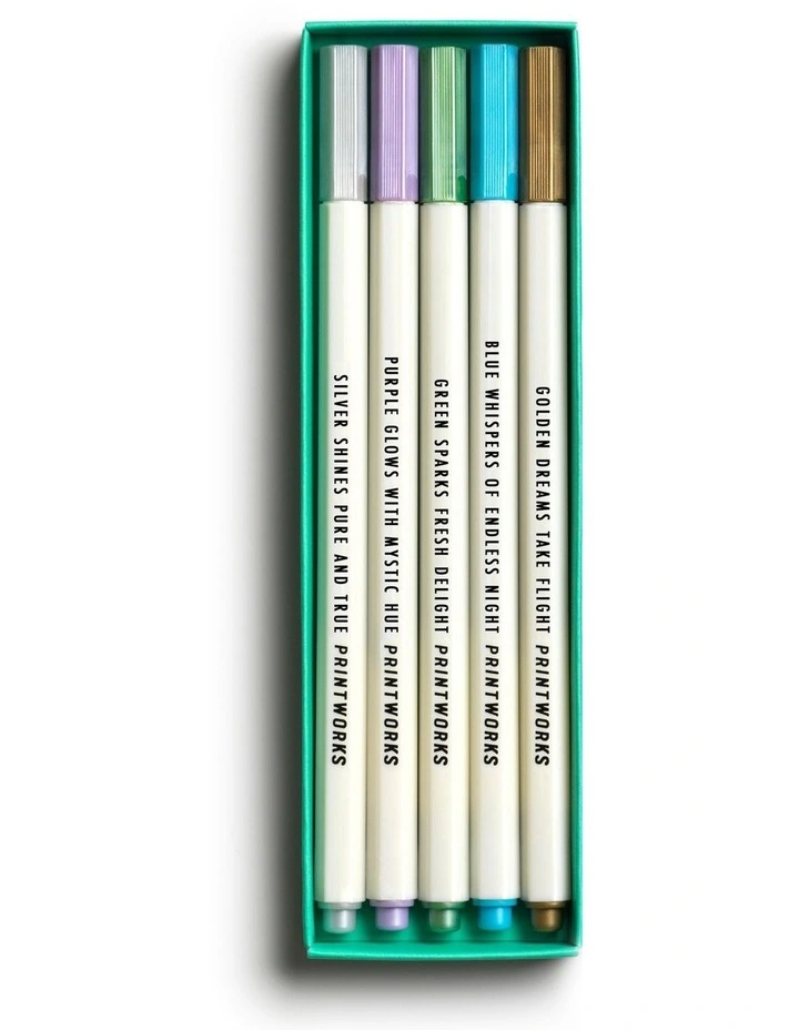 Metallic Art Markers 5 Pack in Green image 3