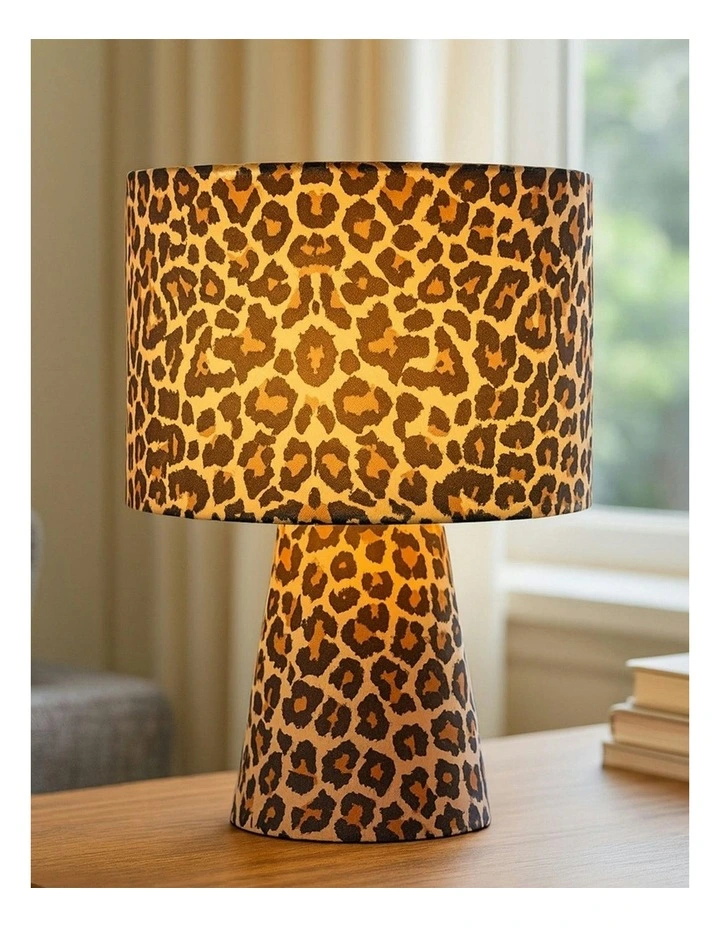 Momo Table Lamp image 6