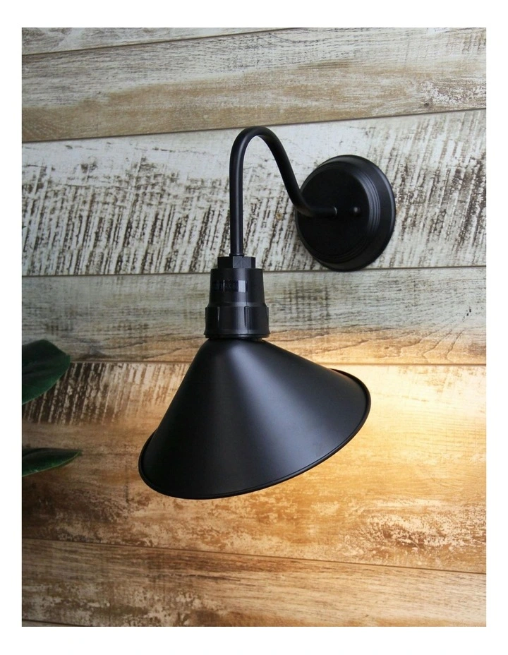 Derwent Industrial Vintage Style Wall Light in Black image 2