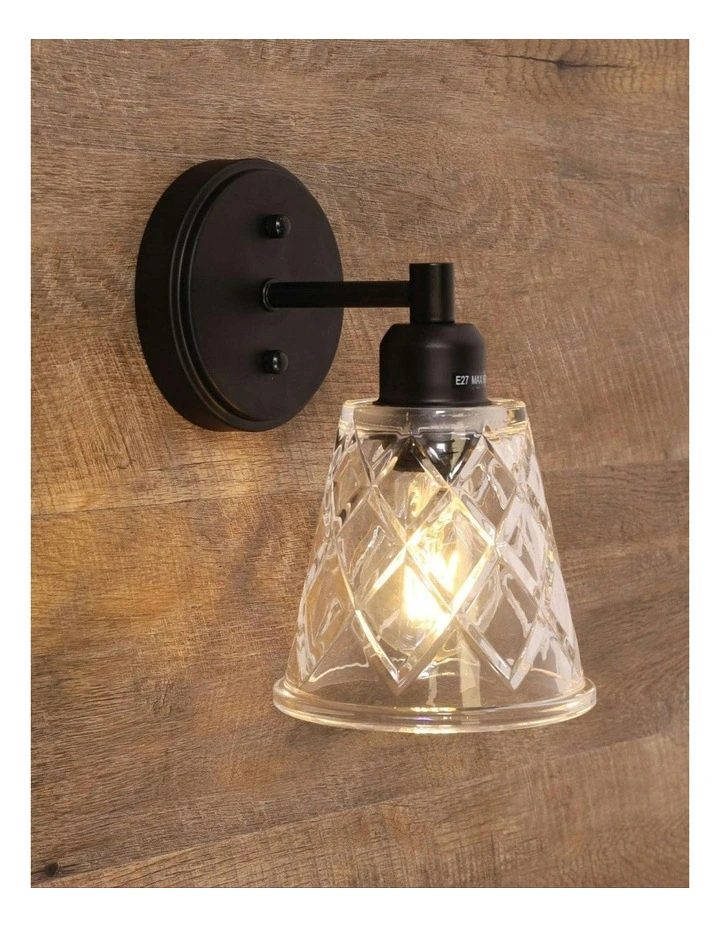 Dram Vintage Cut Glass Wall Light in Clear image 3