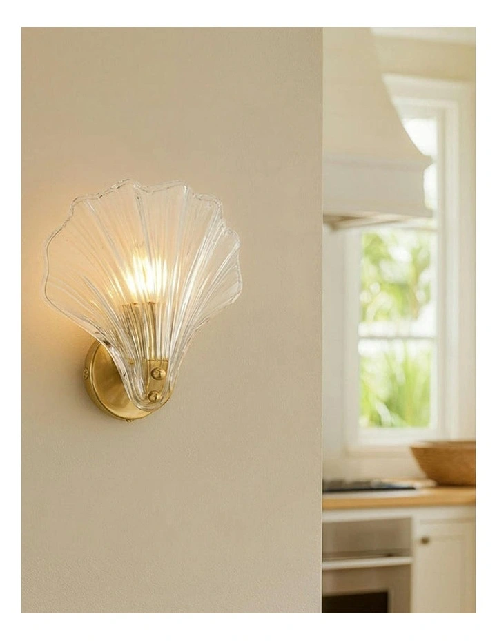 Glass Aurora Wall Light in Clear image 4
