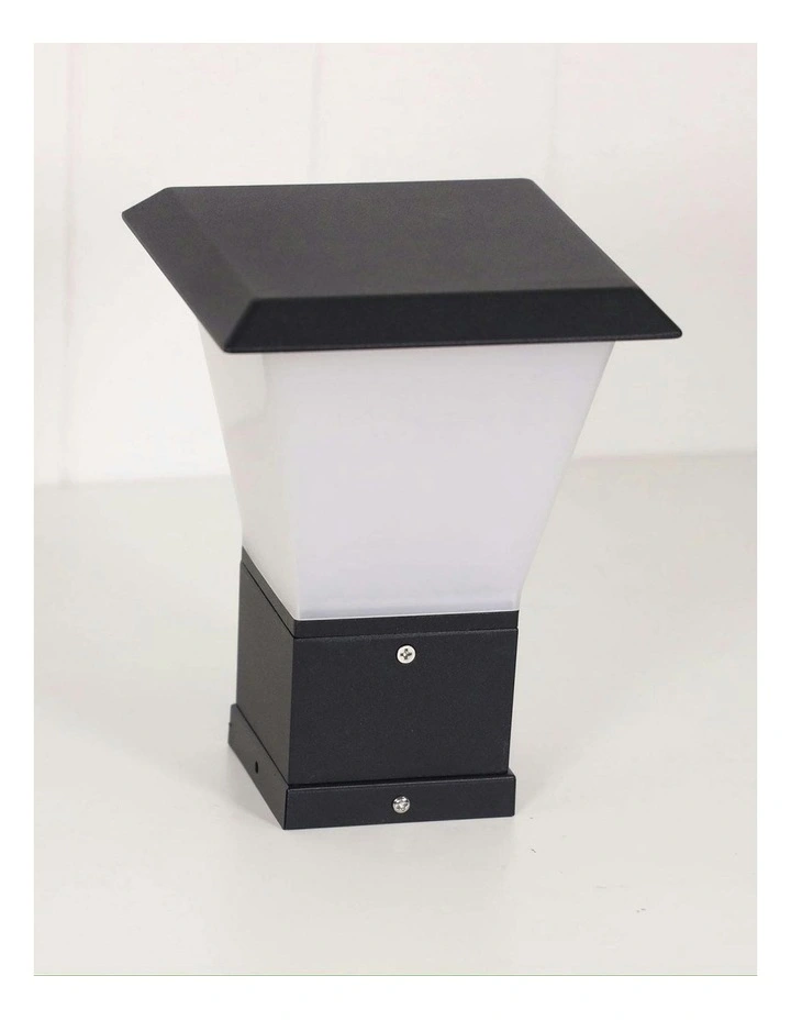 Oblik Pillar Mount Outdoor Light in Black image 2
