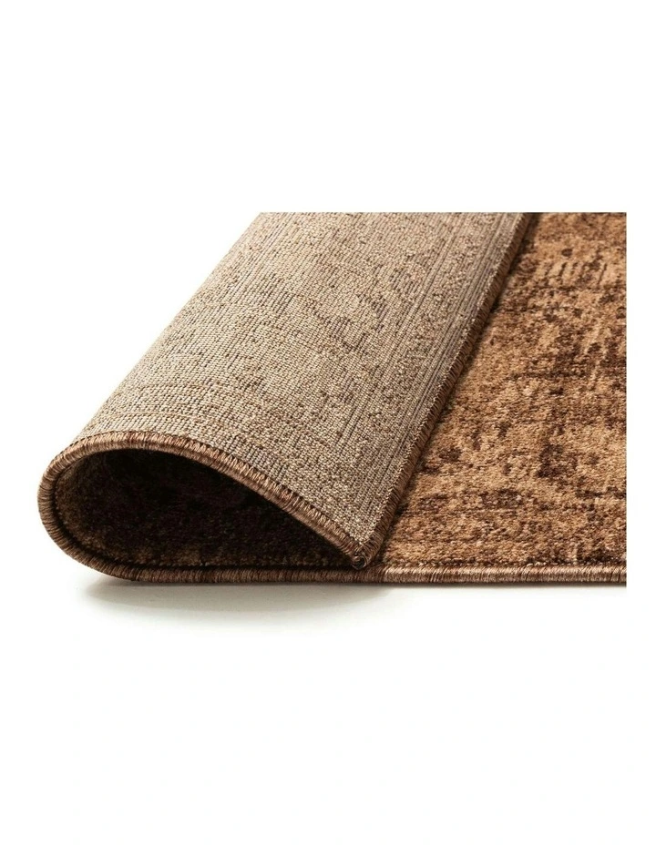 Serron Tonal Traditional Runner Rug in Brown image 4