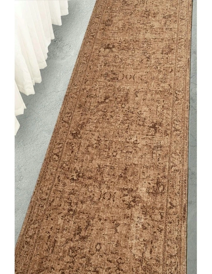 Serron Tonal Traditional Runner Rug in Brown image 7