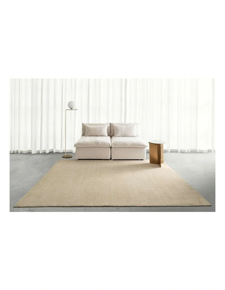 Plymouth Distressed Rug in Cream image 2