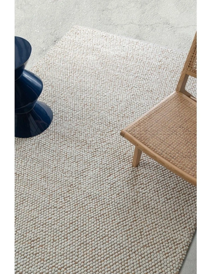 Fresno Ivory Pebble Loop Wool Rug in Cream image 3