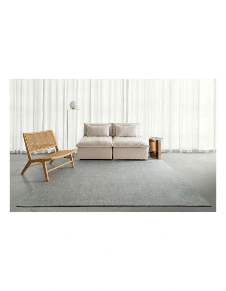 Leeds Distressed Rug in Silver image 2