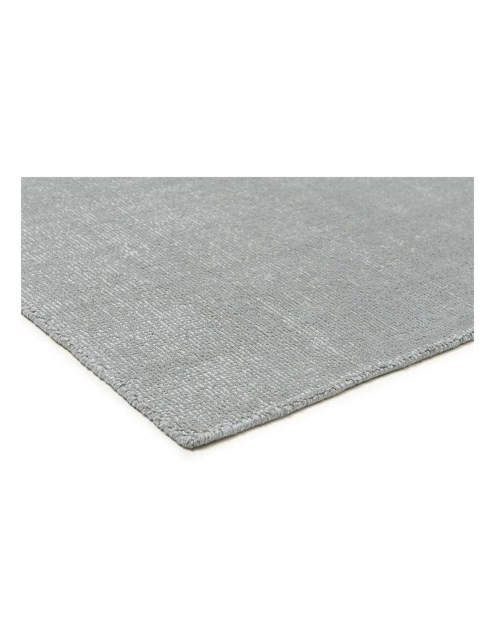 Leeds Distressed Rug in Silver image 4