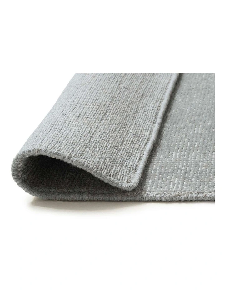 Leeds Distressed Rug in Silver image 5