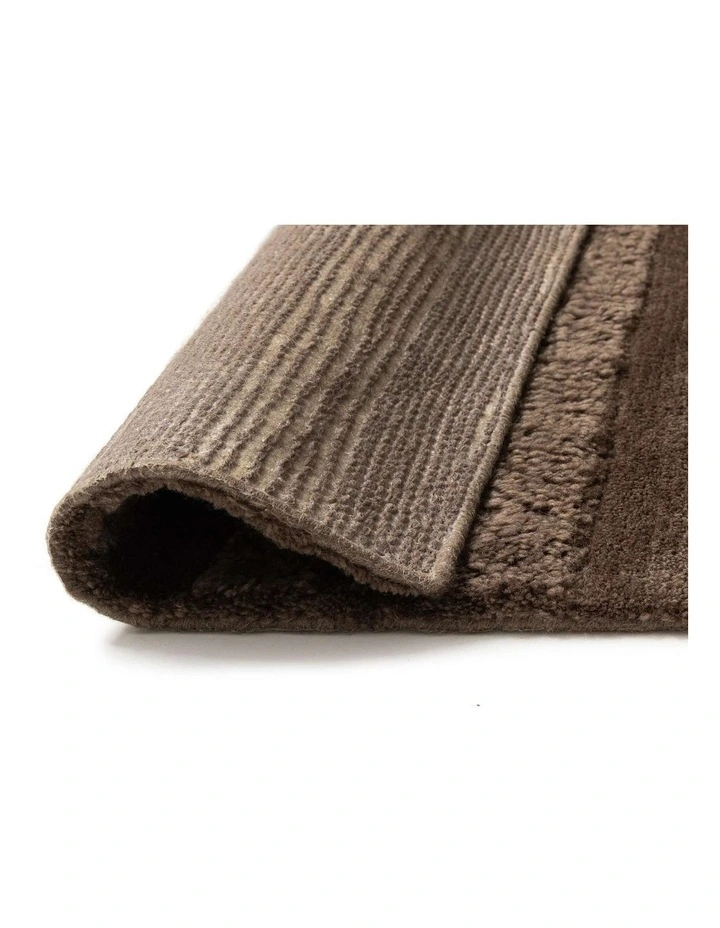Pigneto Mocha Geometric Carved Wool Rug in Brown image 4