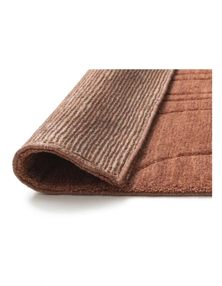 Tiburtino Plush Wool Rug in Rust image 5