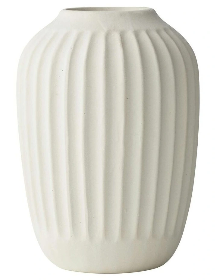 Camille Vase 19x19x27cm in White image 1