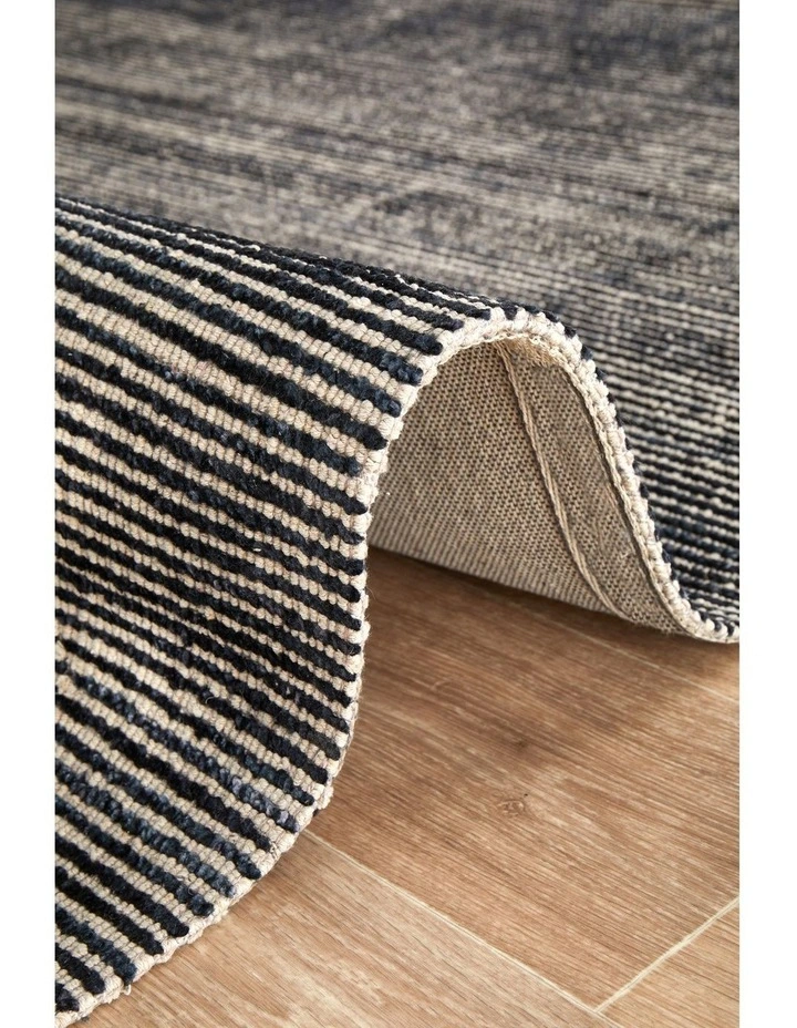 Allure Rug image 6