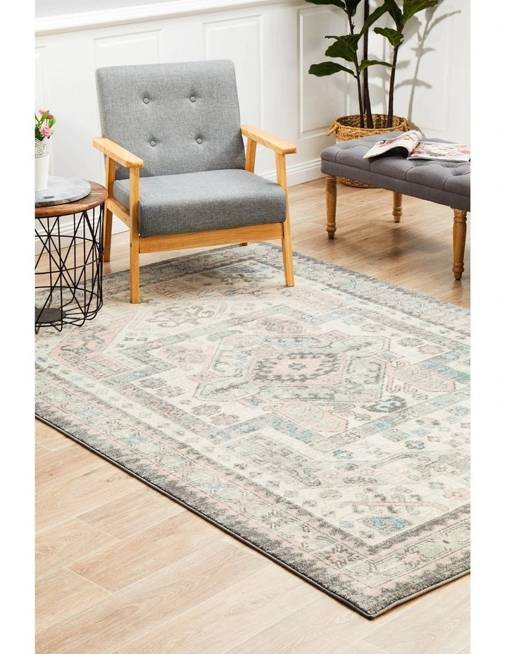 Avenue 704 Rug image 3