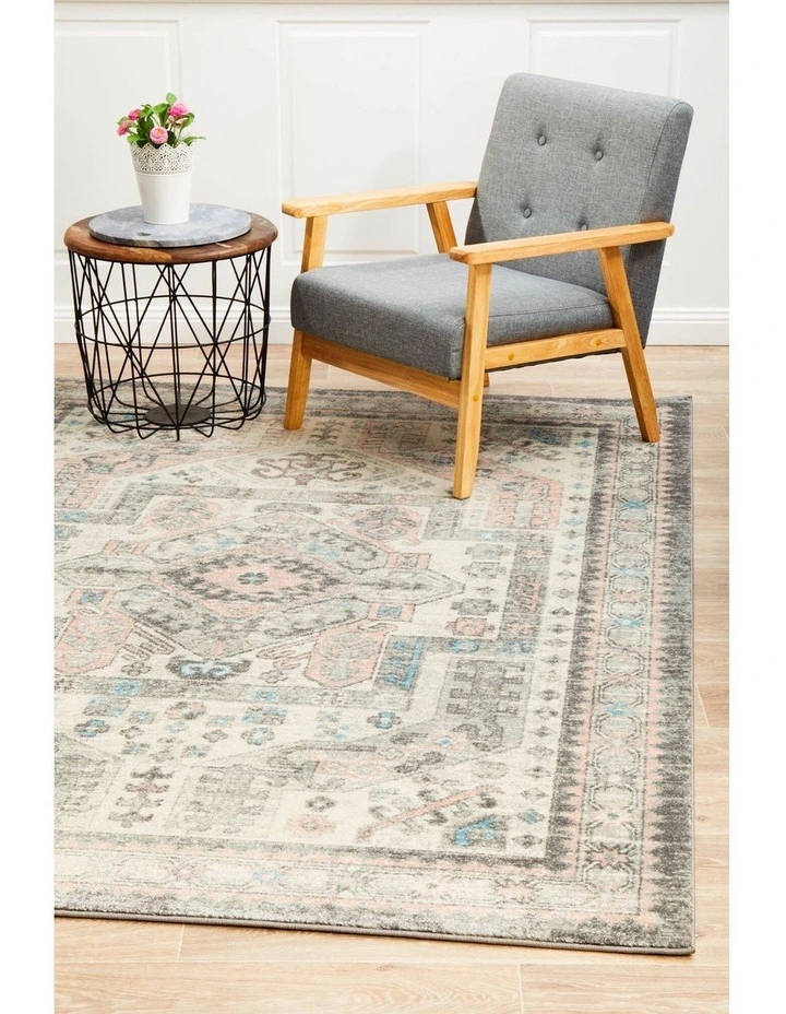 Avenue 704 Rug image 4