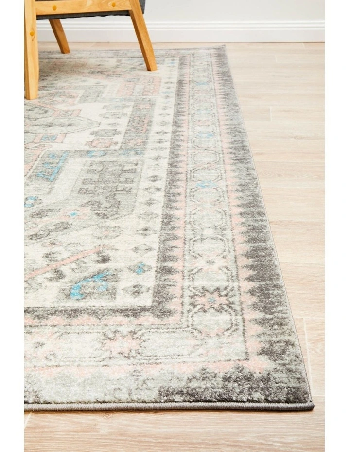 Avenue 704 Rug image 6