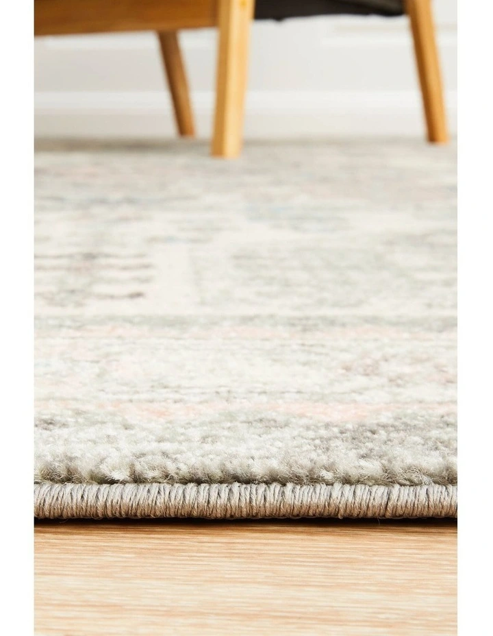 Avenue 704 Rug image 7