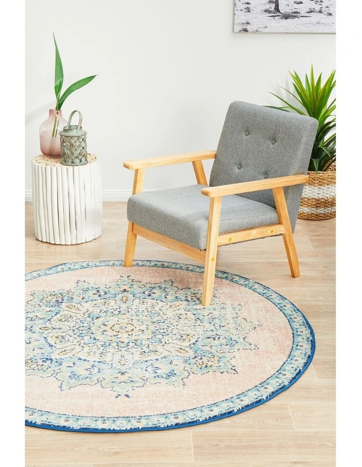 Avenue 706 Round Rug in Pink image 4