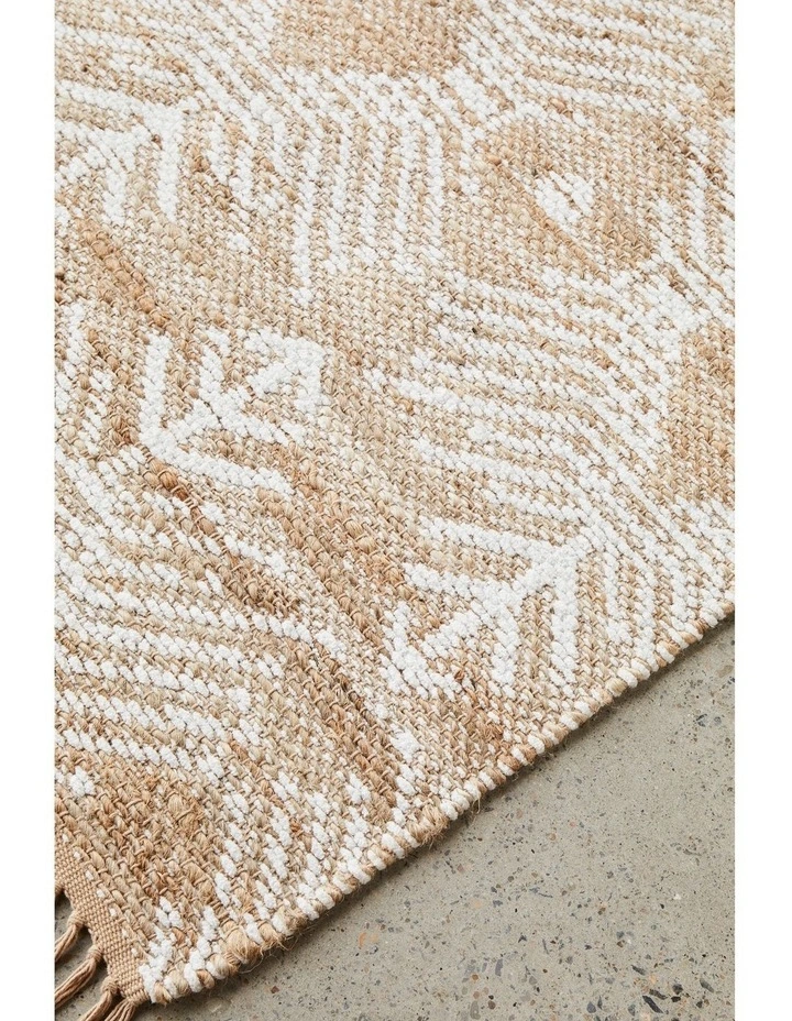 Bodhi Rosa Rug in White image 6