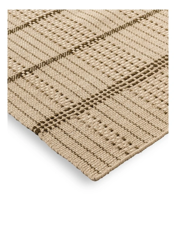 Zona Stitch Outdoor Runner Rug 495707 in Olive image 4