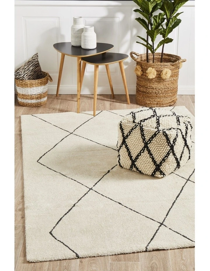 Broadway Rug 931 in White image 2