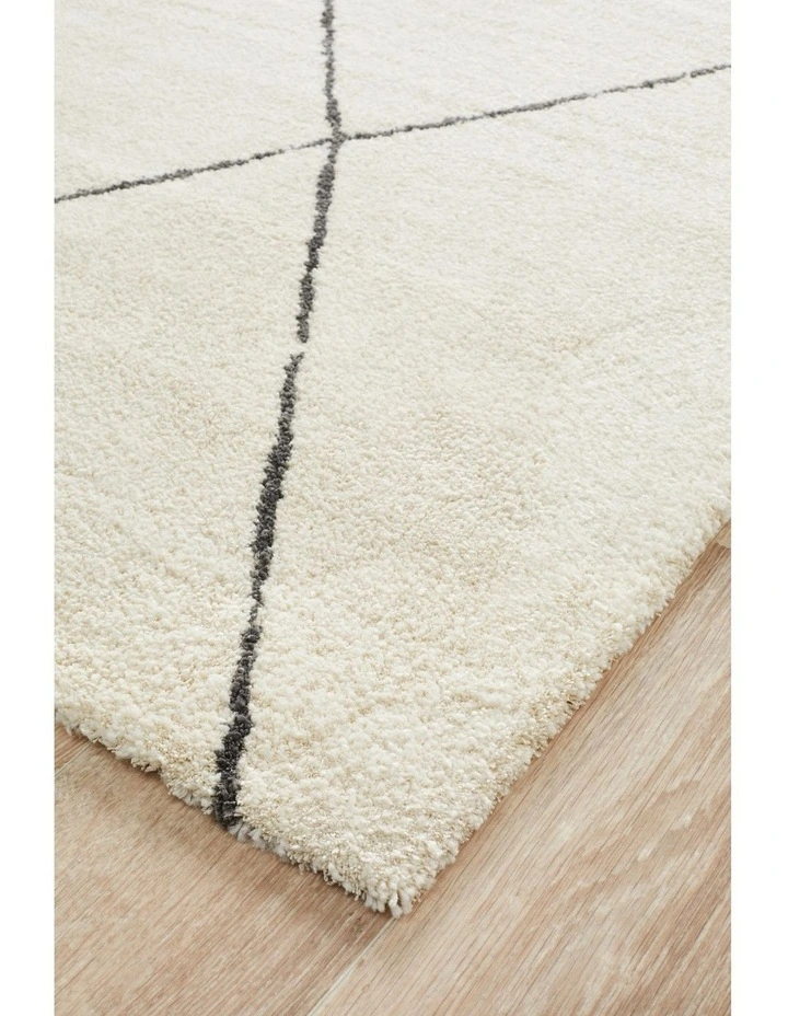 Broadway Rug 931 in White image 3