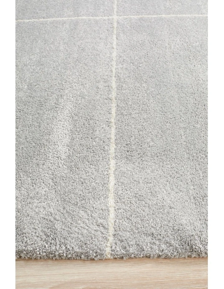 Broadway Rug 935 in Silver image 5