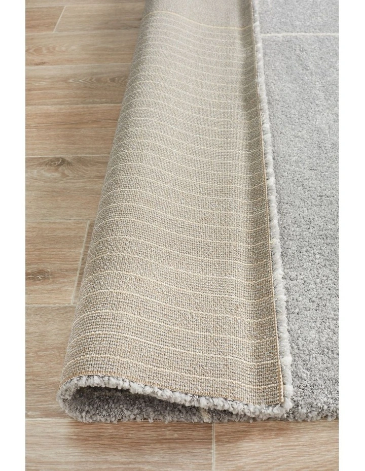 Broadway Rug 935 in Silver image 7