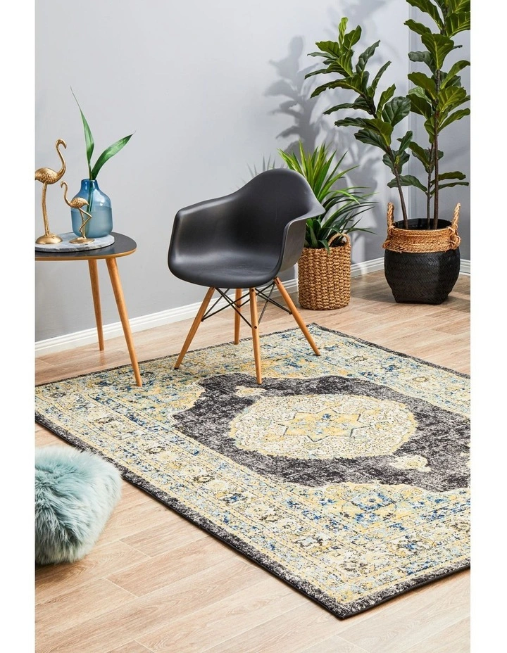 Century Rug 955 in Black image 2