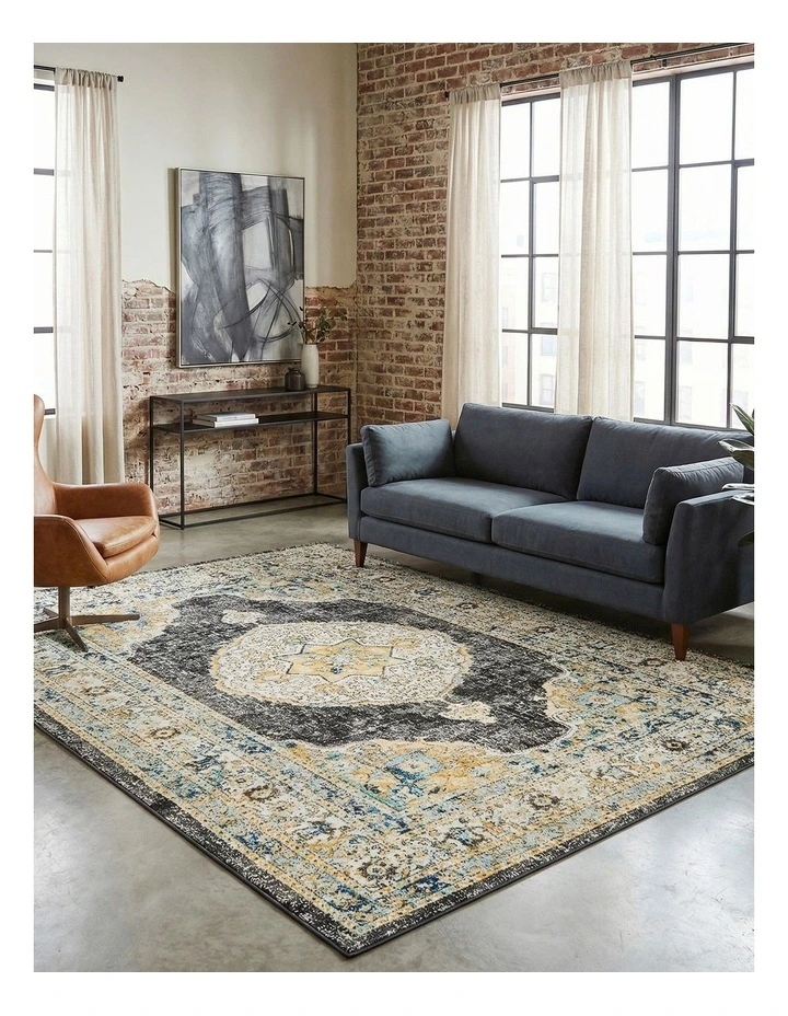 Century Rug 955 in Black image 4