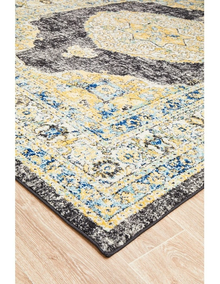 Century Rug 955 in Black image 5