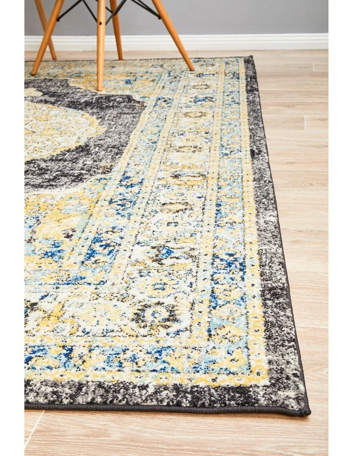 Century Rug 955 in Black image 6