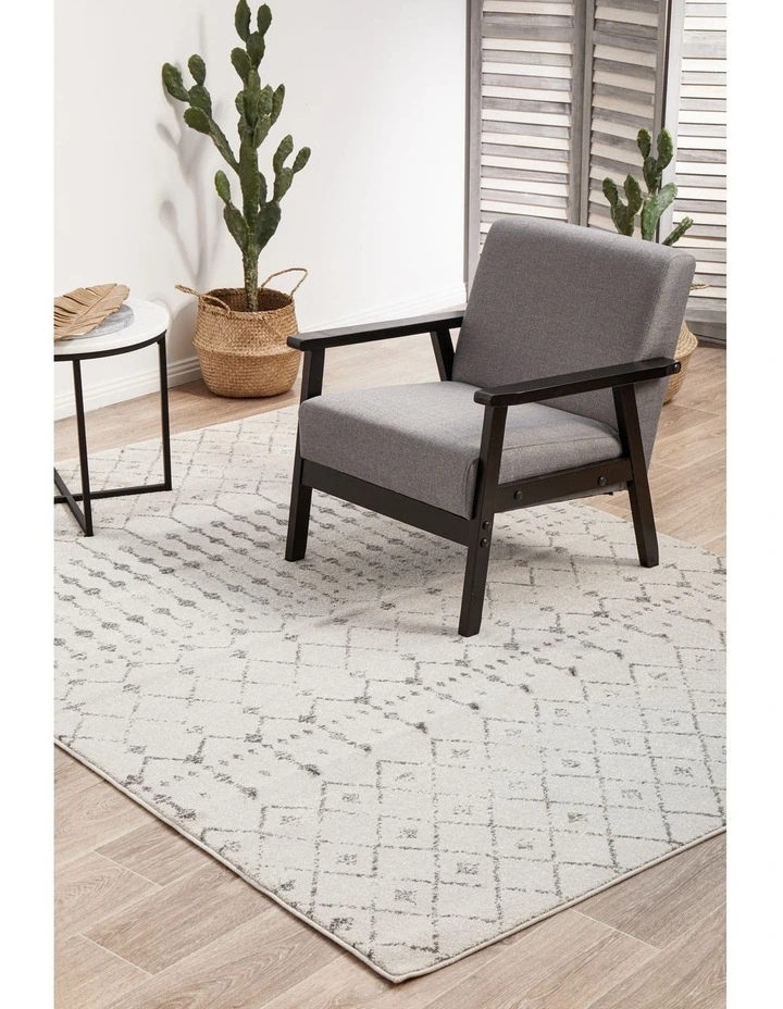 Chrome Elsa Rug in Silver image 2