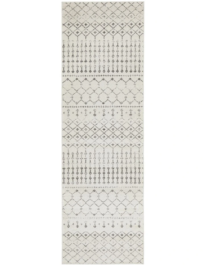 Chrome Elsa Runner Rug in Silver image 1