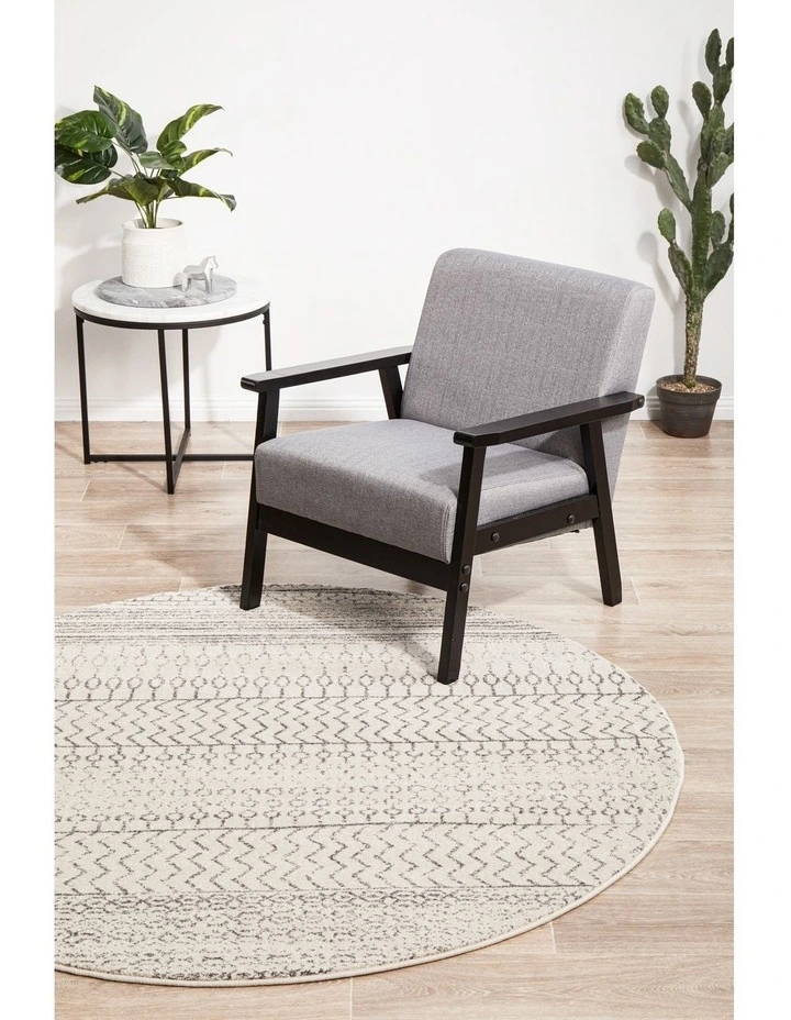 Chrome Harper Round Rug in Silver image 4