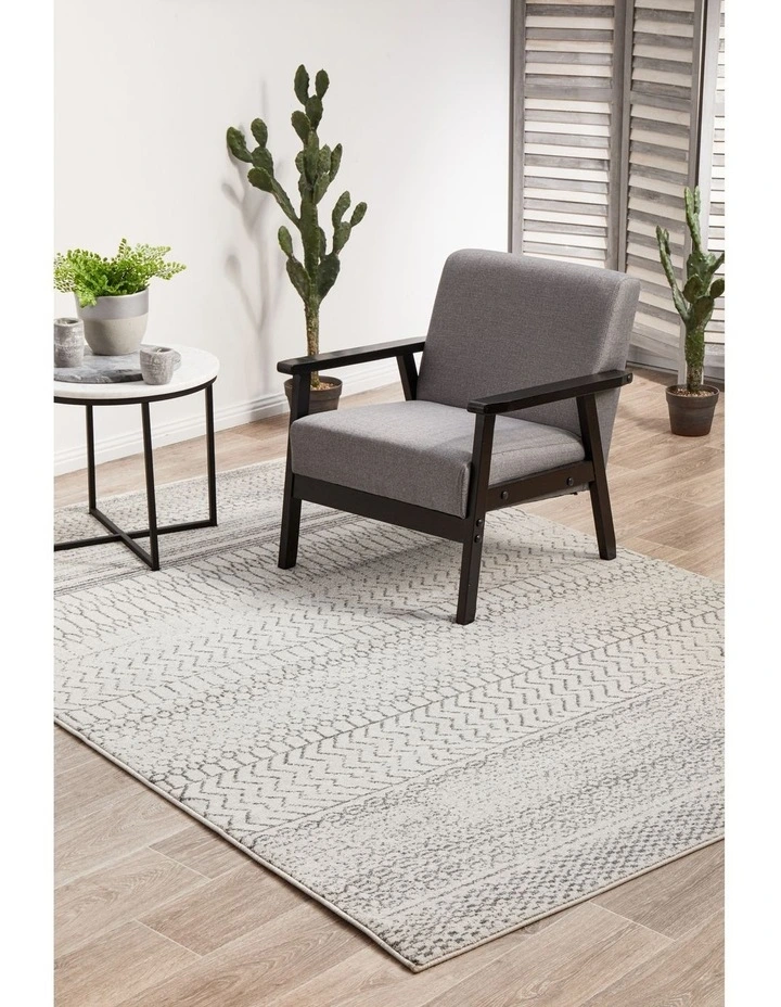 Chrome Harper Rug in Silver image 2