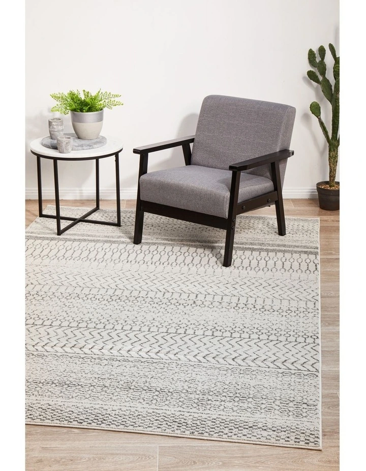 Chrome Harper Rug in Silver image 3