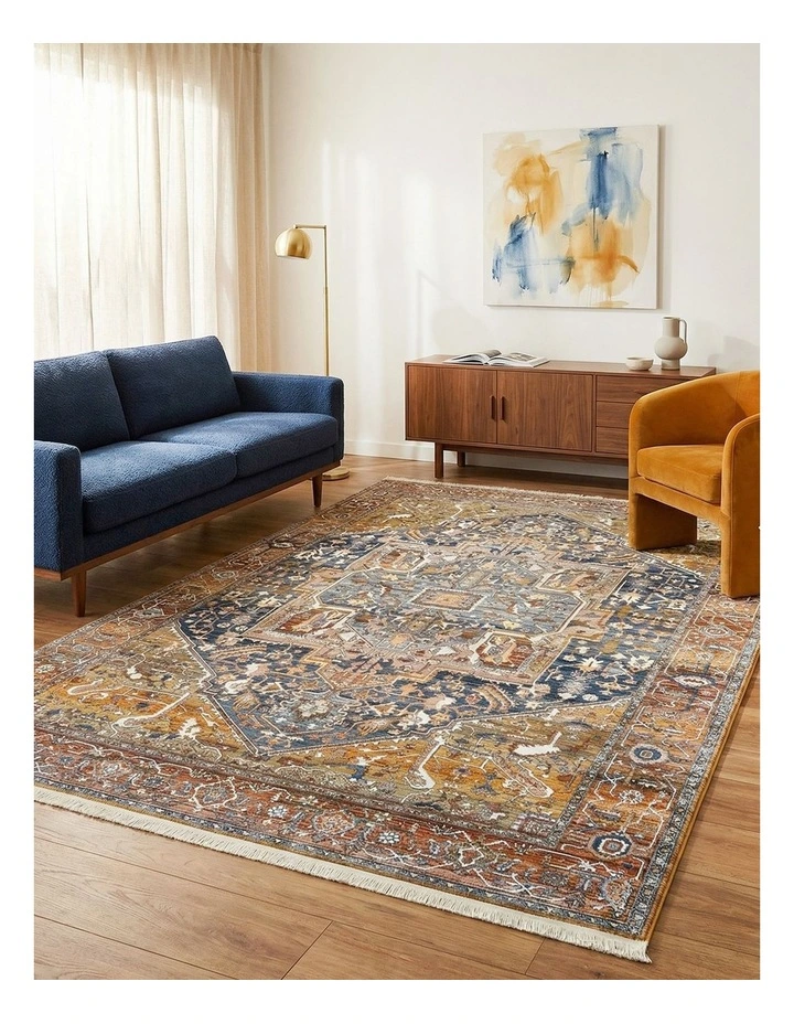 Heriz Rug image 2