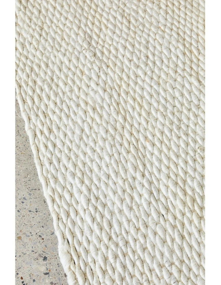 Hive Rug image 4