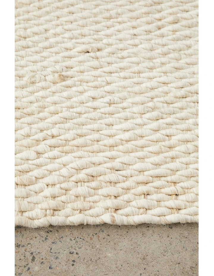 Hive Runner Rug image 5